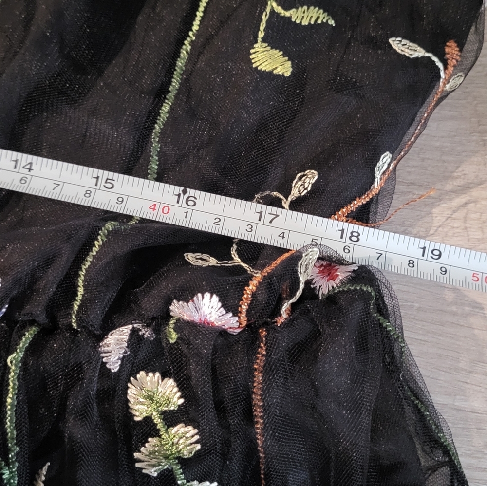 NWT Bloomchic Floral Embroidered Mesh Elastic Waist Dress Size 18/20 - Picture 7 of 12